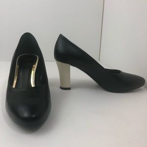 Brand New 100% Lanvin Black Pumps White Block Heel